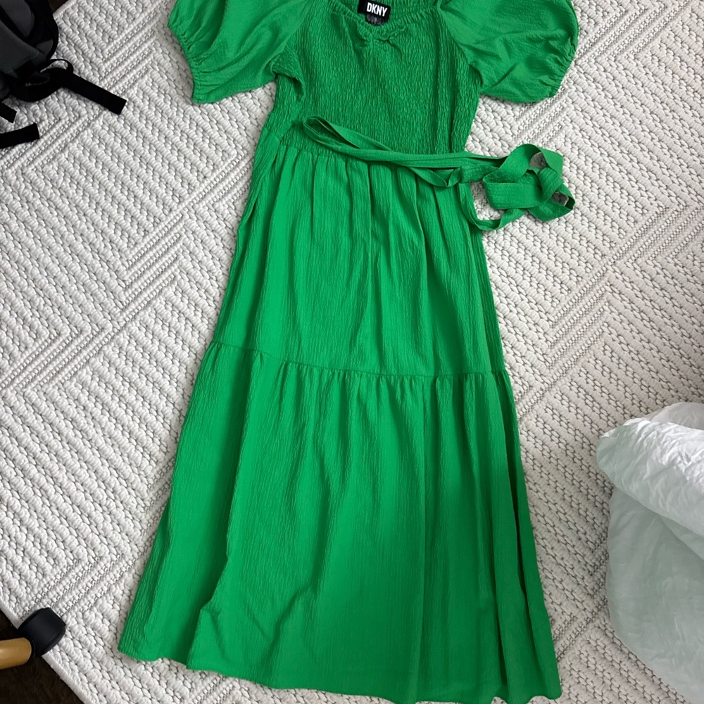 DKNY Vibrant Green Textured Top